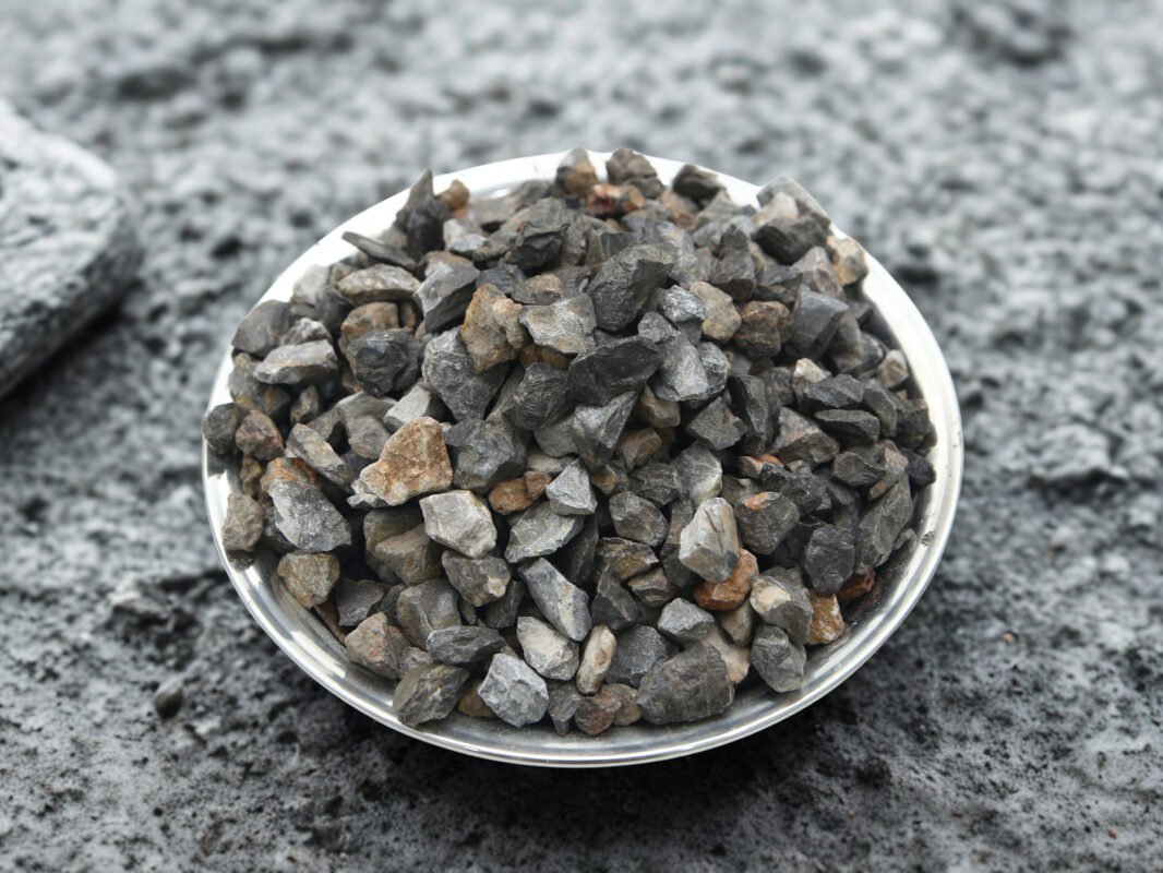 Crush Margalla Special stone aggregate, premium quality construction material for concrete, foundations, flooring, and road infrastructure projects in Pakistan.